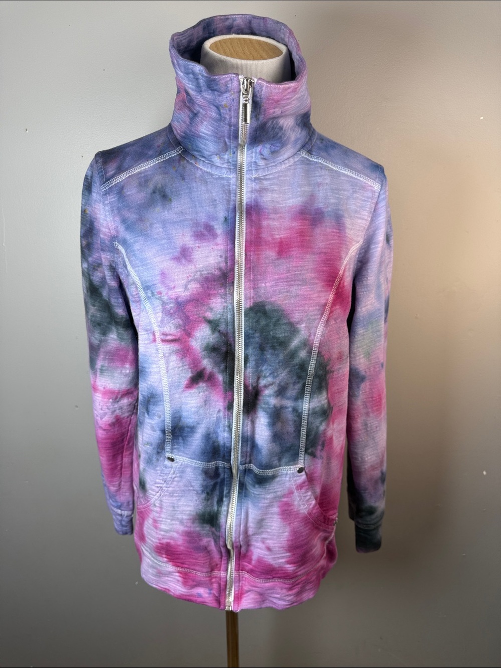 Tie-Dye Zip-Up Women's sweatshirt in Pink & Purple
